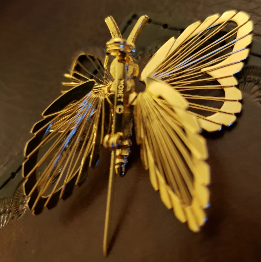 ⭐ VINTAGE | '60s Monet Butterfly Brooch - Spinerette Collection - Picture 13 of 16